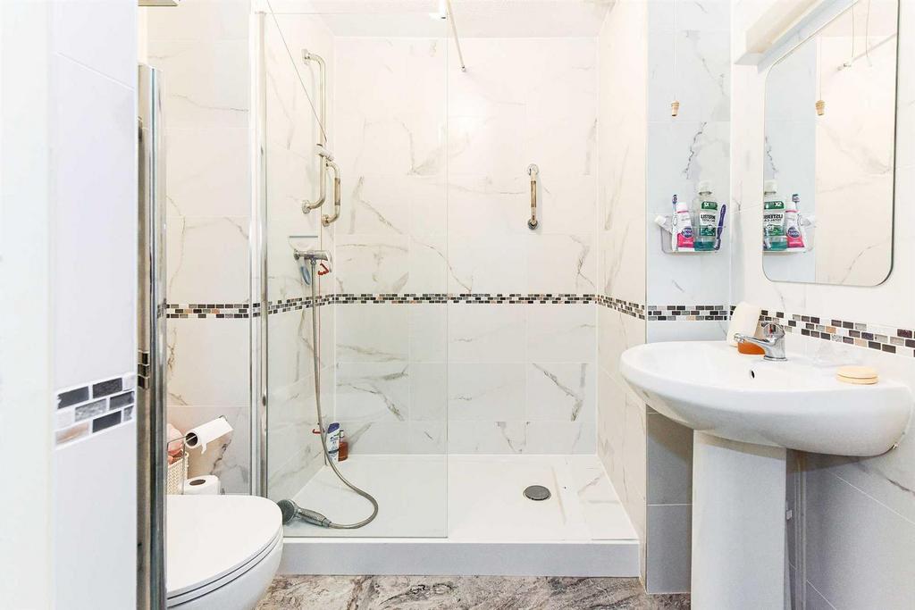 4 Westminster Court-15.JPG