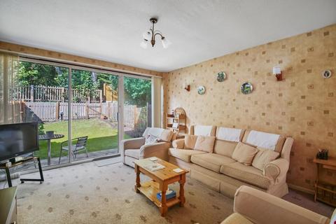 18 Amberley Grove, London, SE26 6DG
