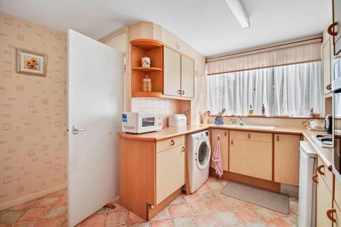 18 Amberley Grove, London, SE26 6DG