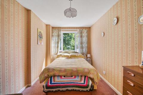18 Amberley Grove, London, SE26 6DG