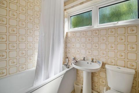 18 Amberley Grove, London, SE26 6DG