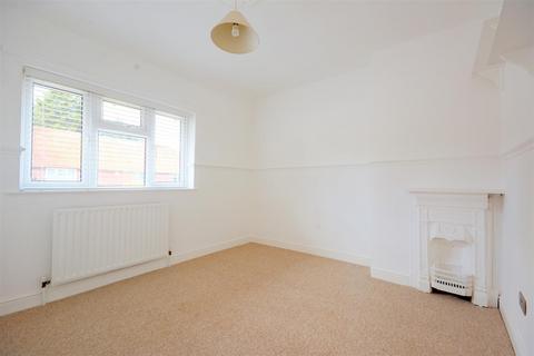 27 Wensor Avenue, Beeston, Nottingham, NG9 2HT