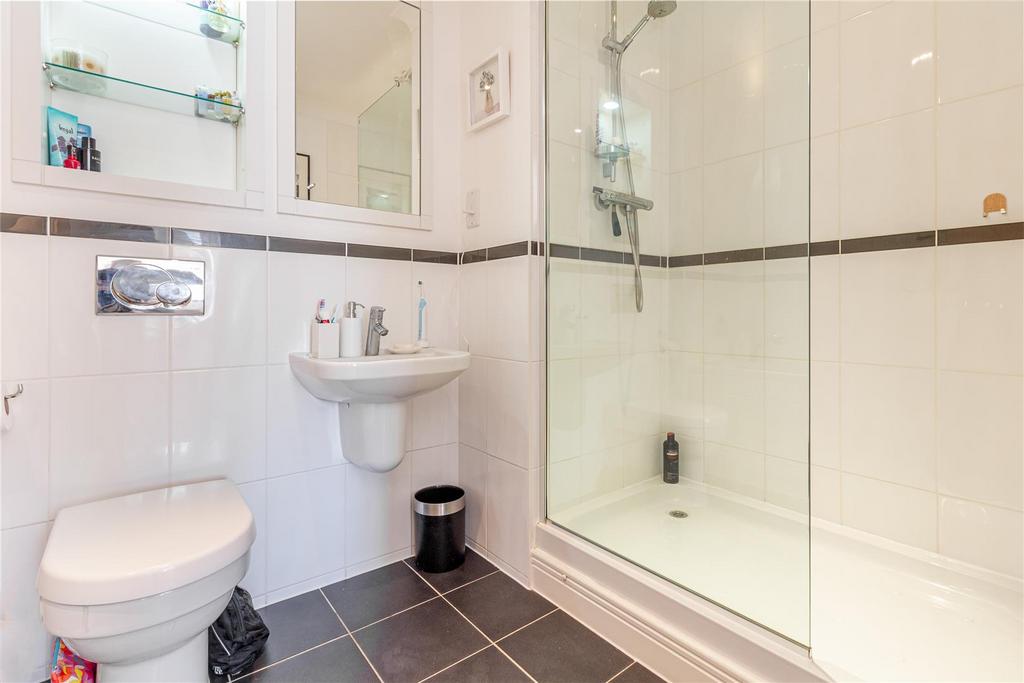 Apt 5 Stinton Court - Ensuite Shower.jpg