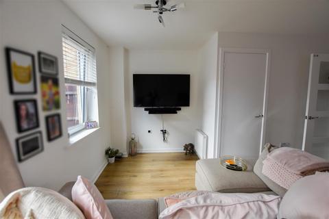 20 Cloud Close, Dartford, DA1 5QU