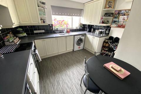 30 Dore Close, Northampton, NN3 8PZ