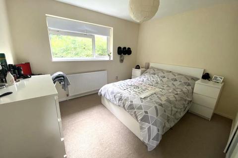 30 Dore Close, Northampton, NN3 8PZ