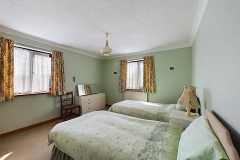 17 Booton Road, Cawston, Norwich, NR10 4AH