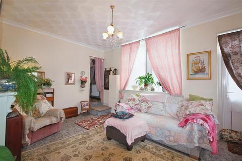 3 bedroom terraced house for sale - Fitzwilliam Street, Hoyland