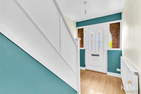 3 Highfield Road, Studley, B80 7RA