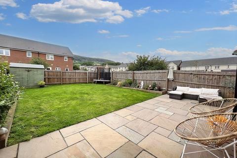 3 bedroom end of terrace house for sale, Bretherton Way, Llantilio Pertholey, Abergavenny, NP7