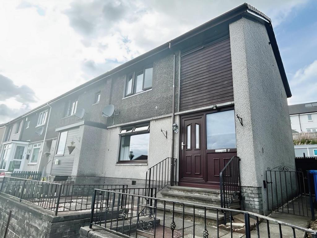 Hawthorn Crescent, Hill Of Beath, Cowdenbeath 2 bed end of terrace