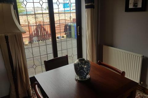 3 Boundary Green, Denton, Manchester, M34 3BY