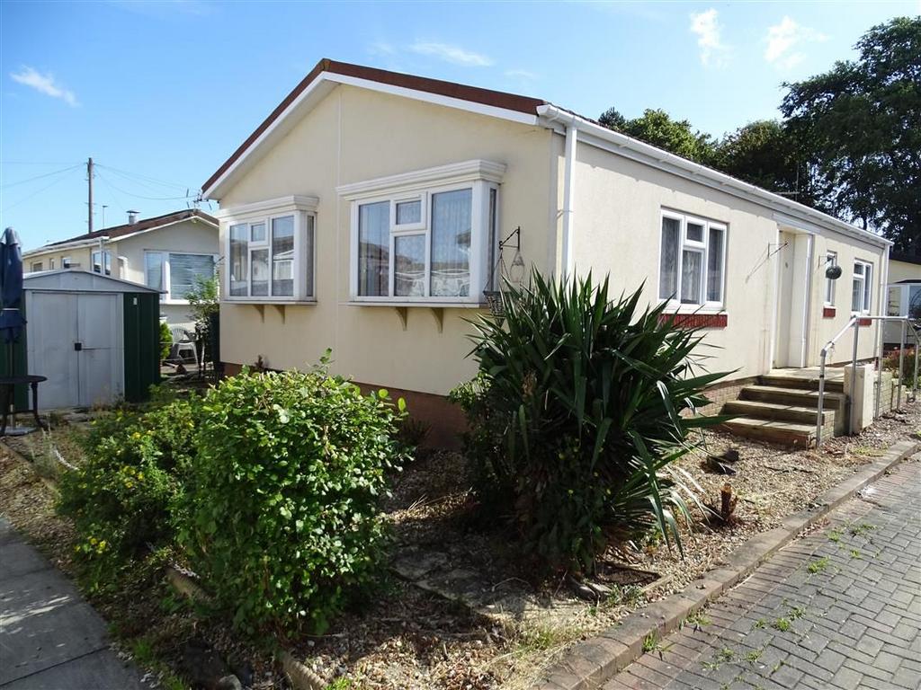 Fengate Mobile Home Park Peterborough 2 bed park home for sale £110,000