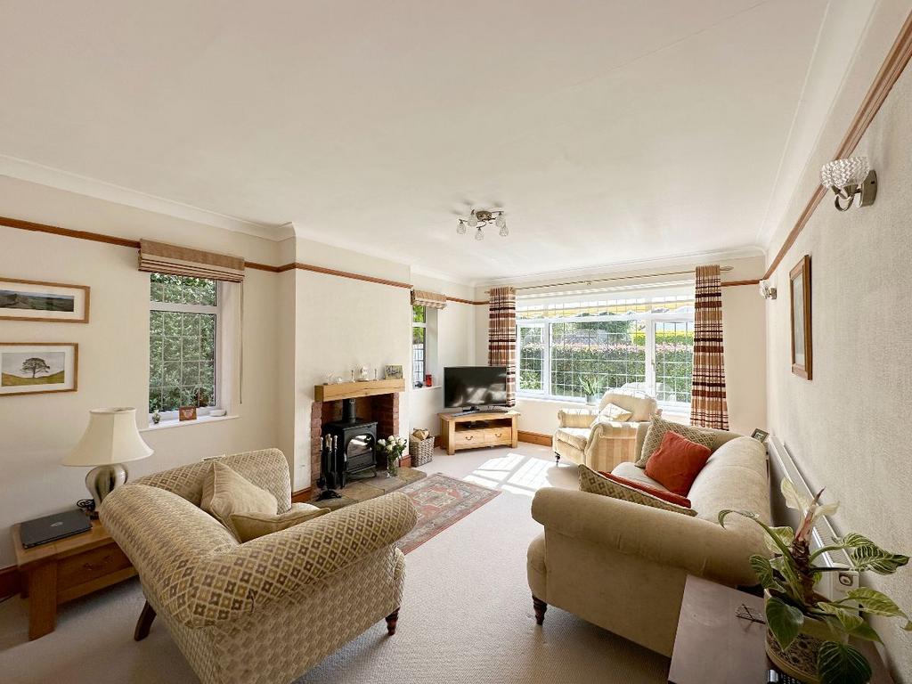 Trevelyan Close, Claverdon, Warwick 3 bed bungalow for sale £600,000