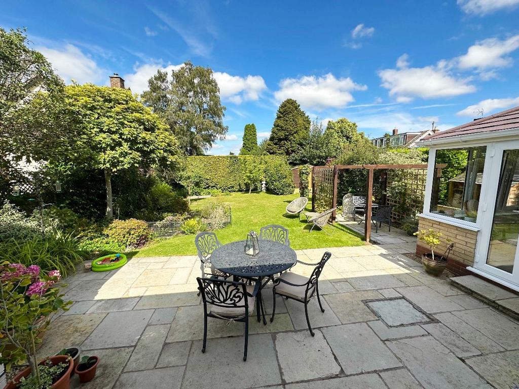 Trevelyan Close, Claverdon, Warwick 3 bed bungalow for sale £600,000