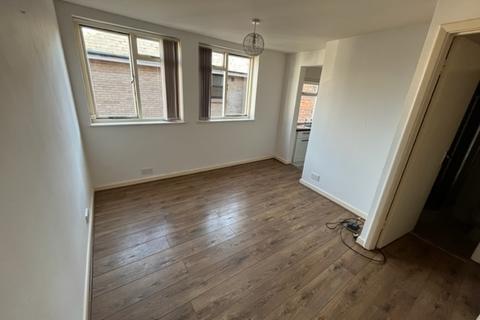 1 bedroom flat to rent, Cross Street, Ryde, Isle Of Wight, PO33