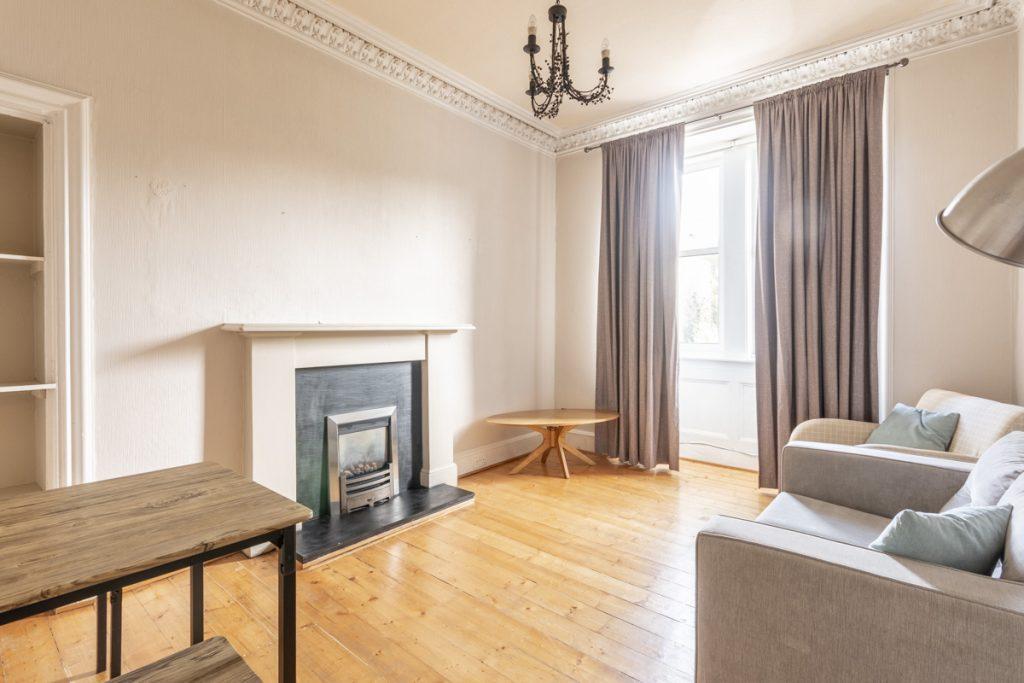 2585L Angle Park Terrace... 1 bed flat £1,050 pcm (£242 pw)
