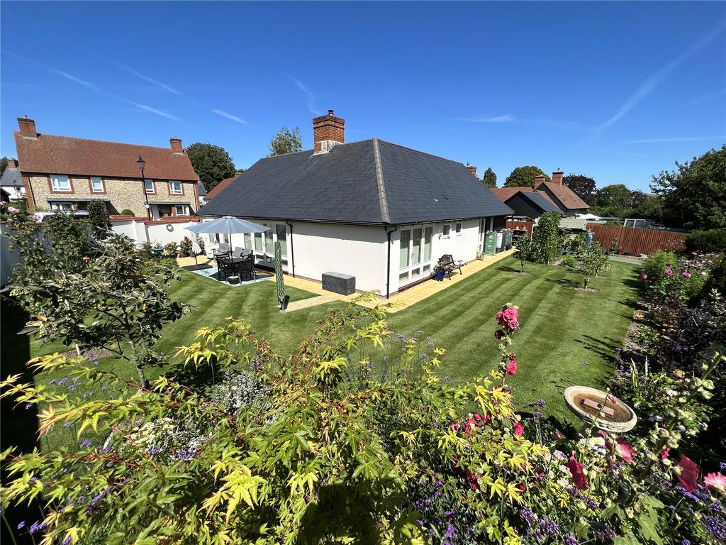 Charlton Mead, Charlton Marshall, Blandford Forum, Dorset, DT11 3 bed