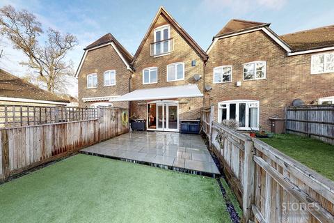 undefined, Greenfield Drive, London, N2