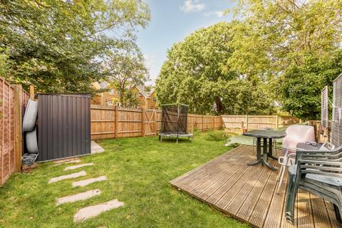 201 Cavendish Avenue, London, W13 0JZ
