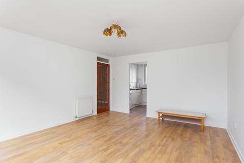 18/6 Calder View, Edinburgh, EH11 4HX