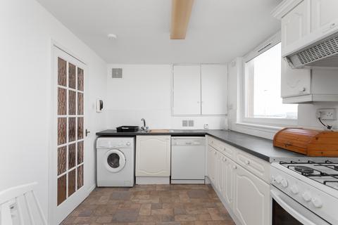 18/6 Calder View, Edinburgh, EH11 4HX