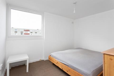 18/6 Calder View, Edinburgh, EH11 4HX