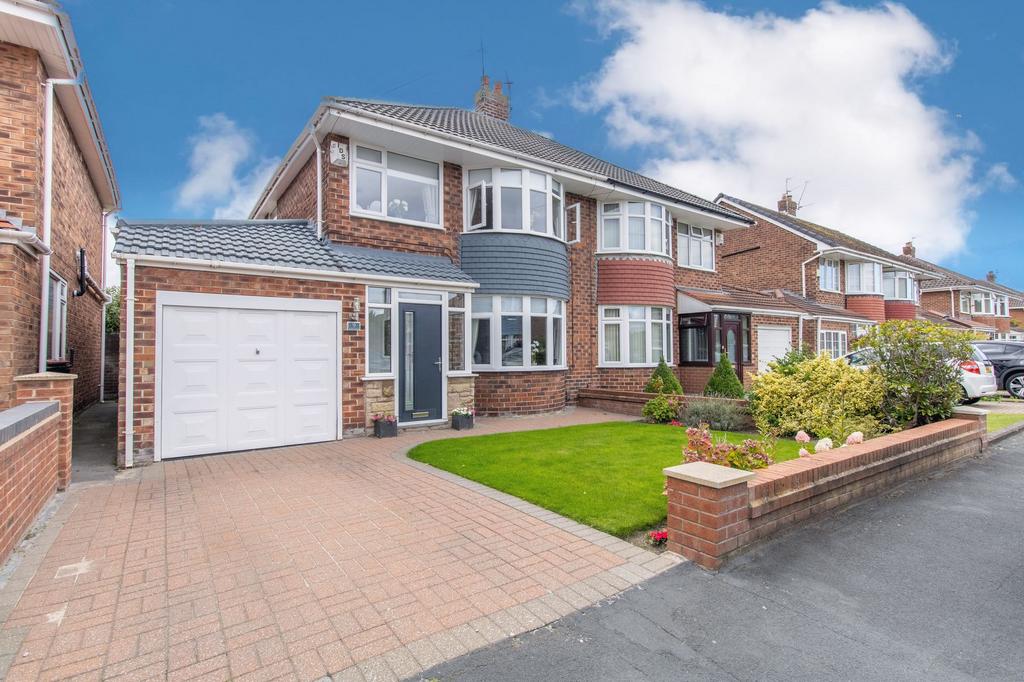 Eskdale Drive, Maghull, L31 4 bed semidetached house for sale £310,000