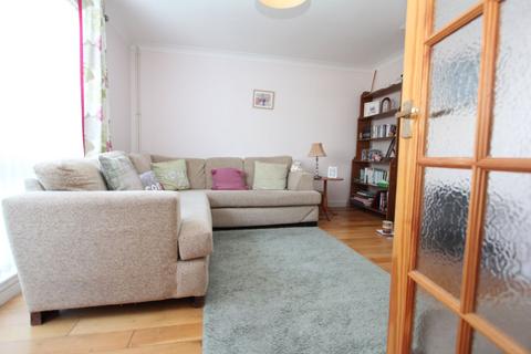 22 Hazledene Close, Barry, CF63 1AW