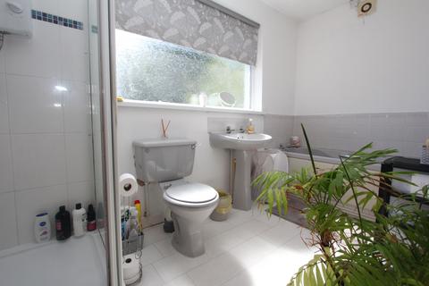 22 Hazledene Close, Barry, CF63 1AW