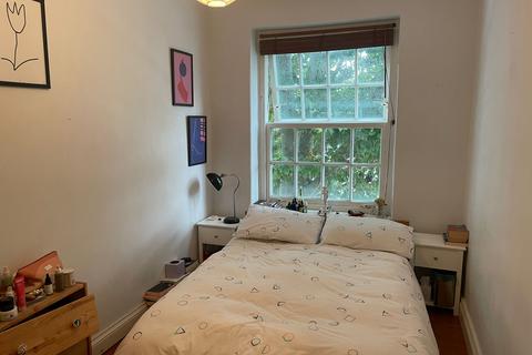 2 bedroom flat to rent, Cheverell House, London, E2