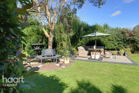 2 Churchill Close, Watton, Thetford, IP25 6BB