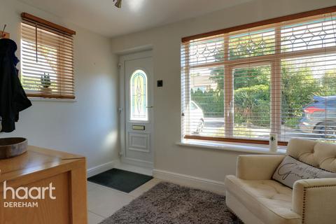 2 Churchill Close, Watton, Thetford, IP25 6BB
