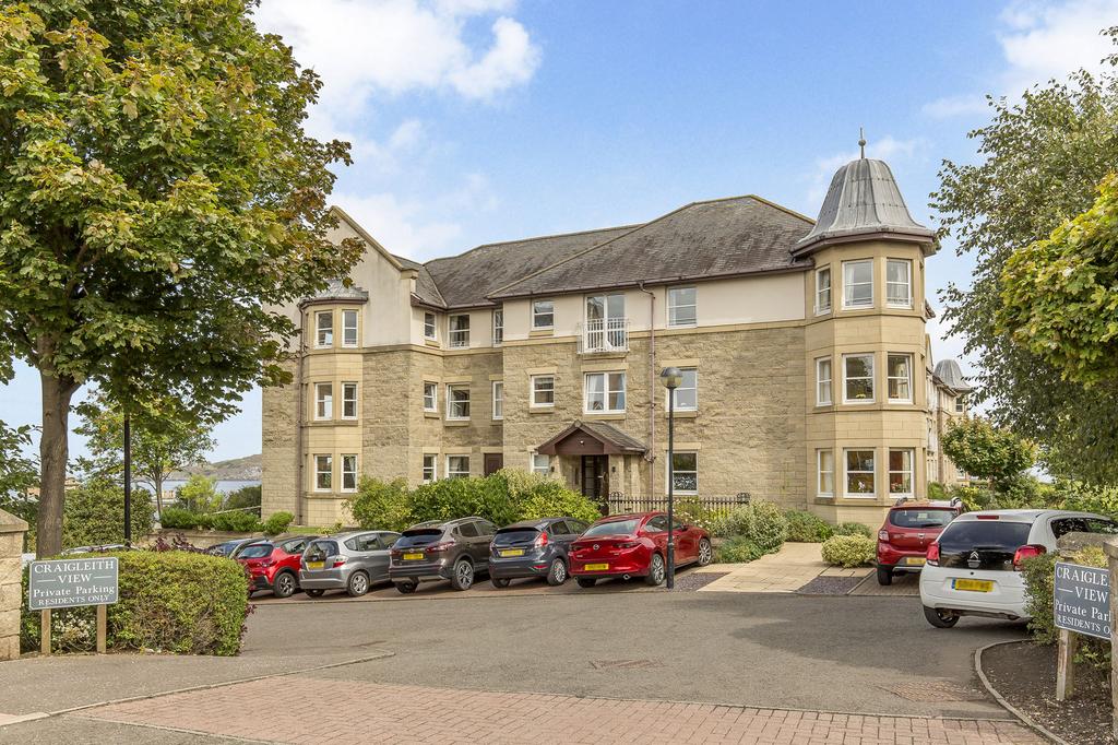 22 Craigleith View, Station Road, North Berwick, EH39 4BD 2 bed flat
