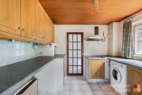 5 Furzefield, Cheshunt, Waltham Cross, EN8 0HN
