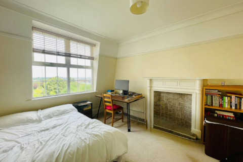4 bedroom flat to rent - Clarendon Court, Sidmouth Road, Willesden, NW2