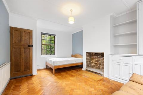 17 Alwyn Gardens, London, W3 0JH