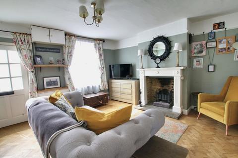 3 bedroom link detached house for sale, New Road