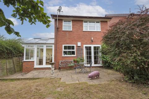 3 Treetops, Tonbridge, TN9 2UT