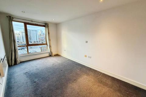 2 bedroom flat to rent, McClure House, The Boulevard, Leeds, LS10