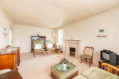 2 bedroom bungalow for sale, Lisker Drive, Otley, West Yorkshire, LS21