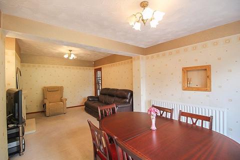 88 Laburnum Road, Lanesfield, Wolverhampton, WV4 6PE