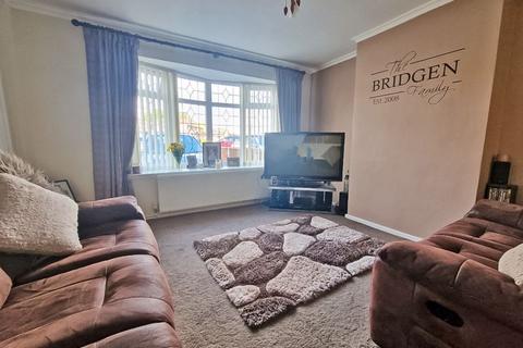 3 bedroom semi-detached house for sale, Uplands Road, Willenhall