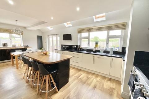 4 bedroom semi-detached house for sale - Main Road, Wrinehill, Staffordshire
