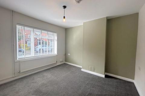 2 bedroom terraced house to rent, Ambury Road, Huntingdon
