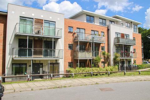 Flat 6, 3 Highfield Close, London, SE13 6UN