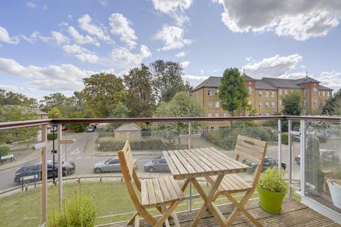Flat 6, 3 Highfield Close, London, SE13 6UN