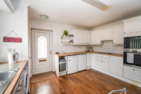 3 Stathers Walk, Anlaby, Hull, HU10 6FH