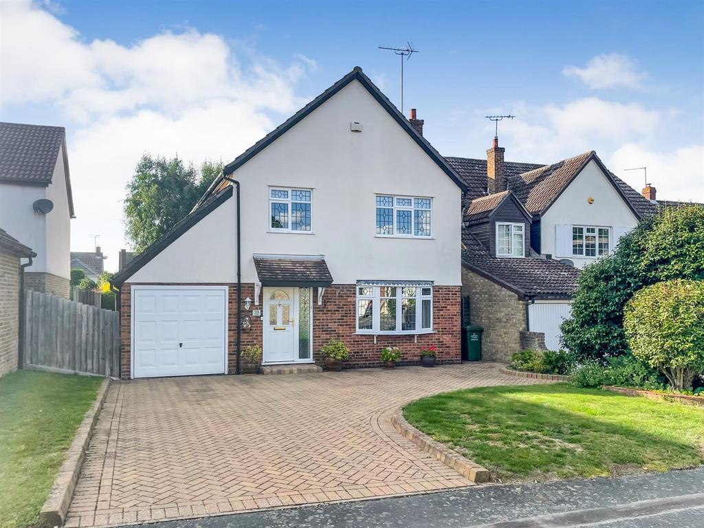 Broome Road, Billericay 4 bed detached house for sale £785,000