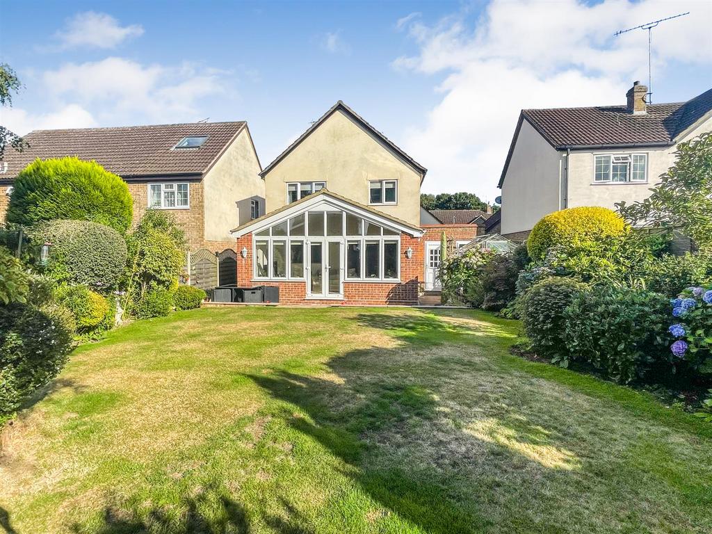 Broome Road, Billericay 4 bed detached house for sale £785,000